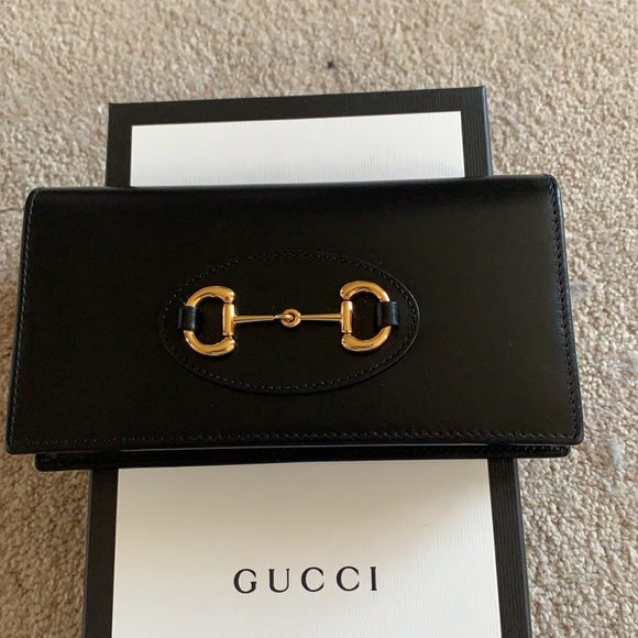 Gucci - Picture 2 of 6
